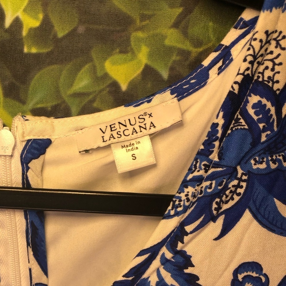 VENUS Lascana Blue and White Floral Dress - Picture 5 of 13